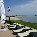 Alexander Complex شقة *